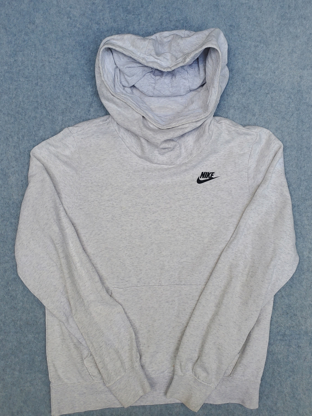 Nike Men’s Light Gray Hoodie Sweatshirt